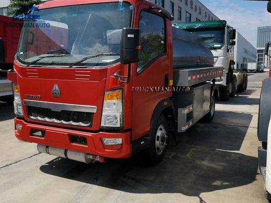 6000 Liter HOWO Light Truck Oil Fuel Tanker Truck 7.50R16